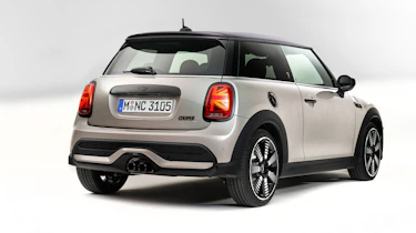 Mini Cooper S 2021 - rear quarter