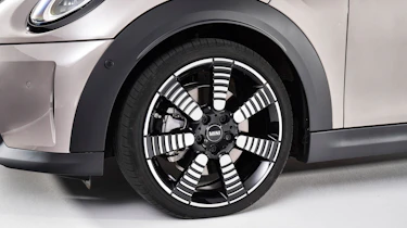 Mini Cooper S 2021 - wheels