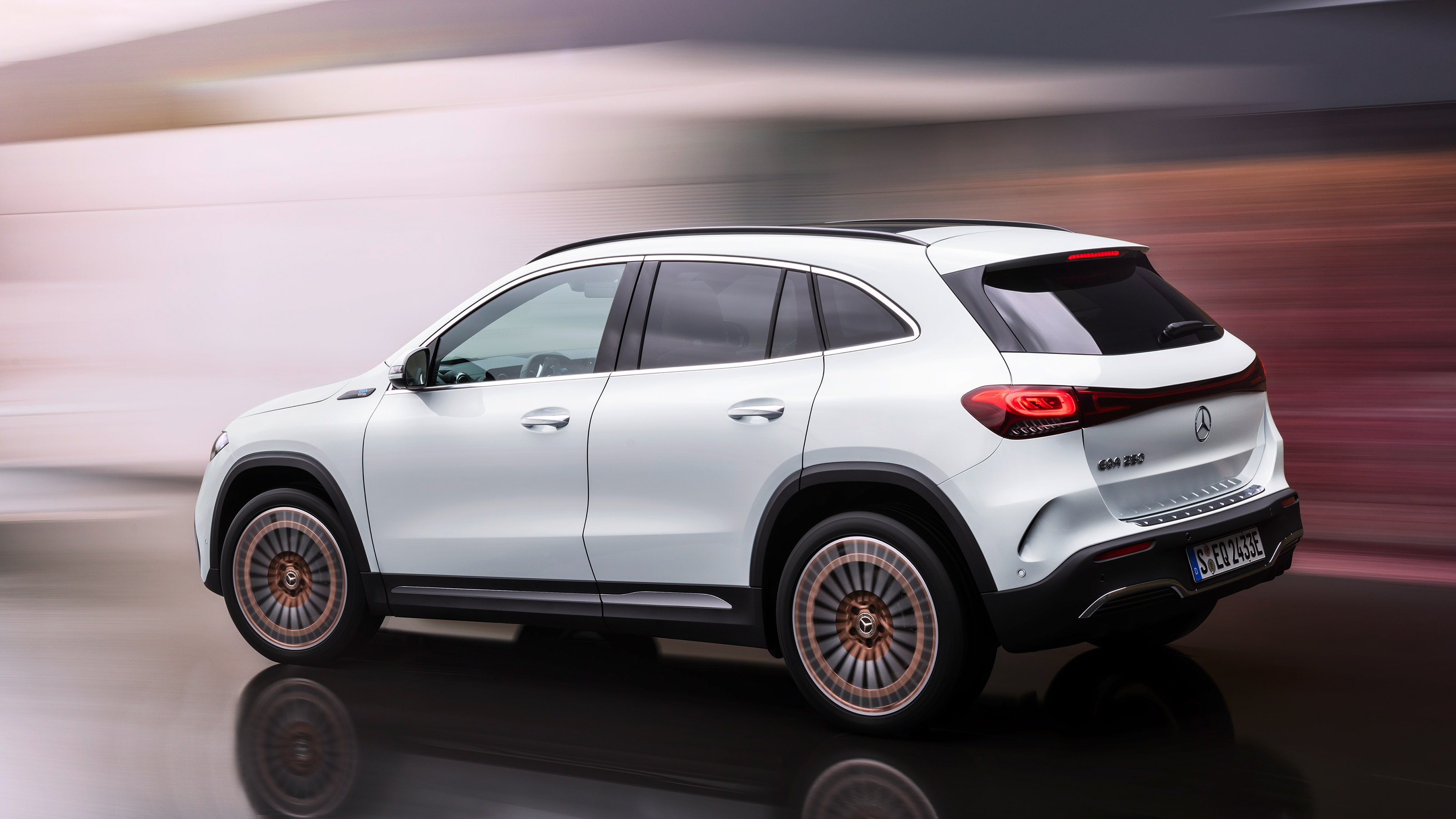 Mercedes-Benz EQA rear