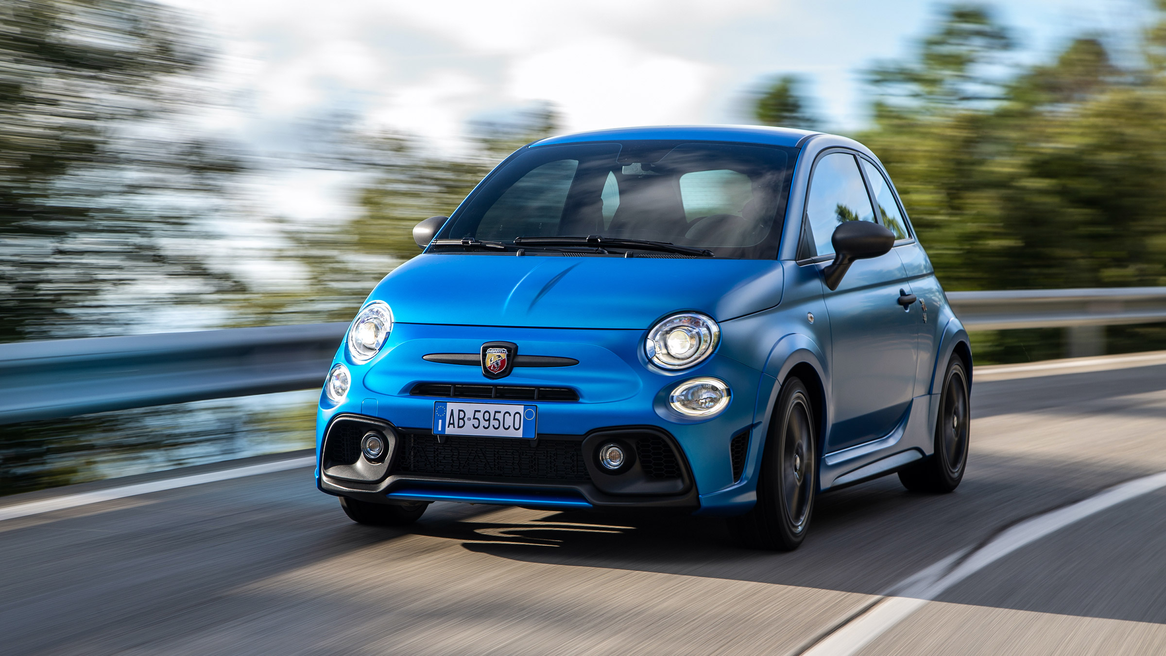 2021 Abarth 595 range - tracking