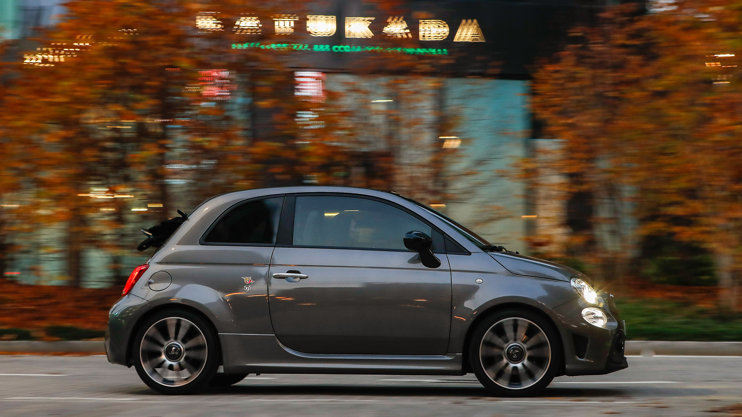 2021 Abarth 595 range - side