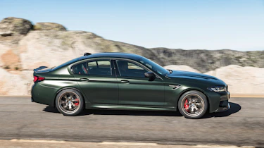 BMW M5 CS - pan