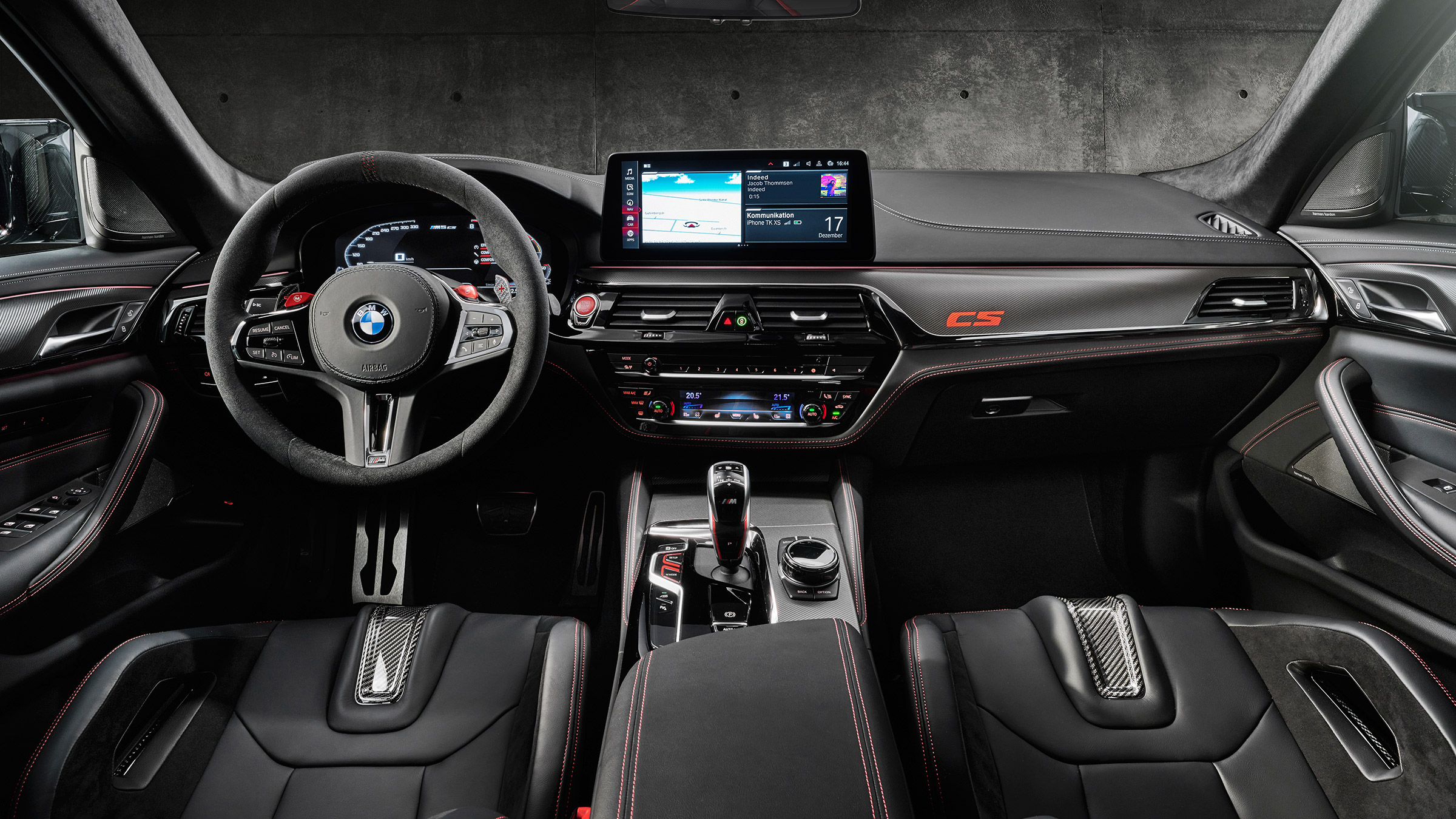 BMW M5 CS - interior