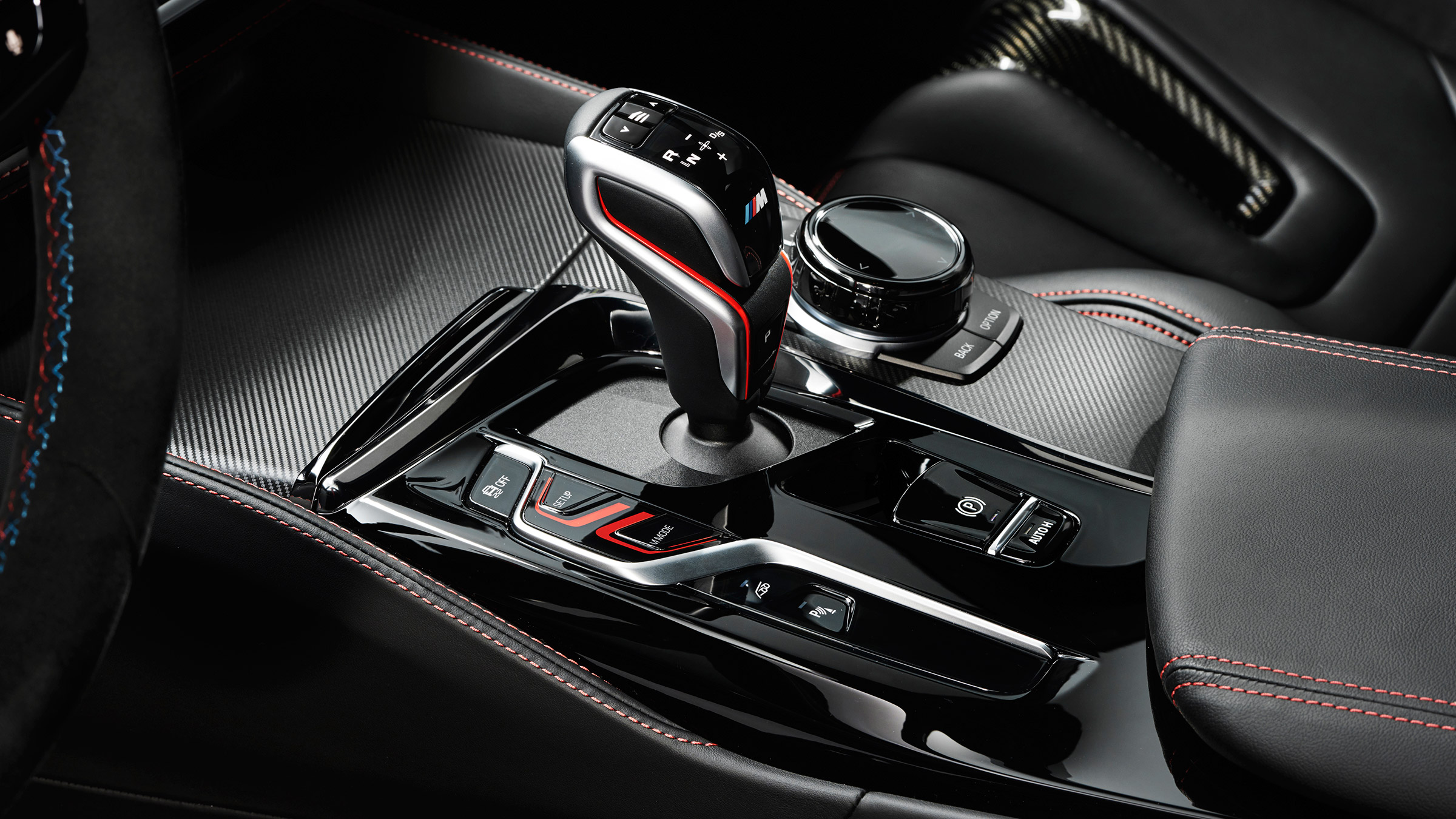BMW M5 CS - gear selector