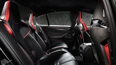 BMW M5 CS - rear cabin