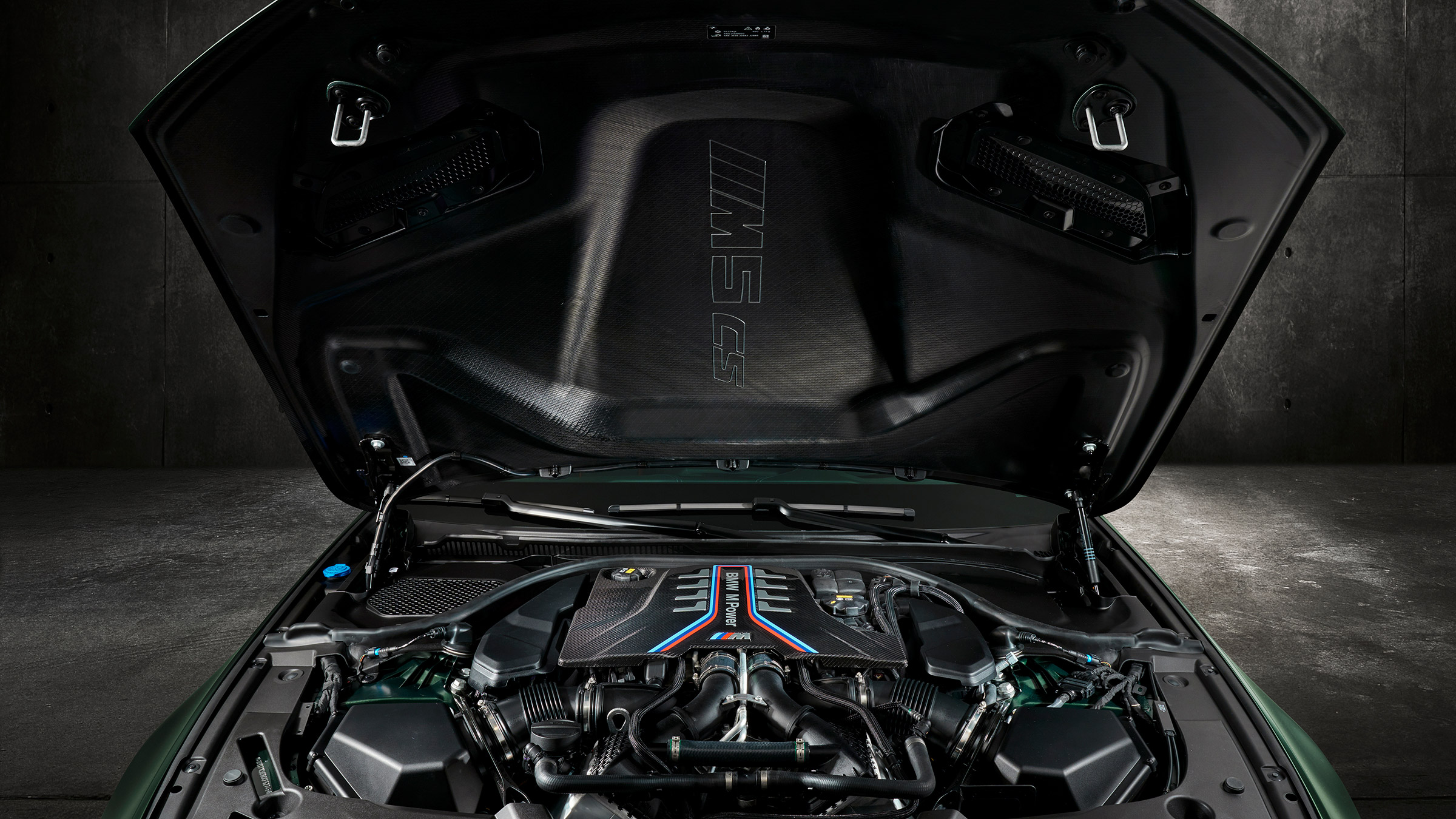 BMW M5 CS - engine