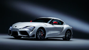 Toyota GR Supra 2.0 - front quarter