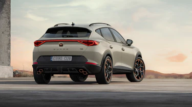 Cupra Formentor VZ5 revealed rear quarter