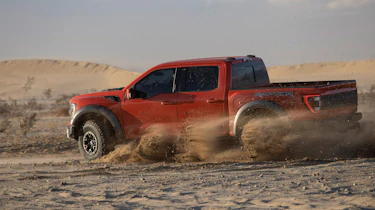 Ford F-150 Raptor - side