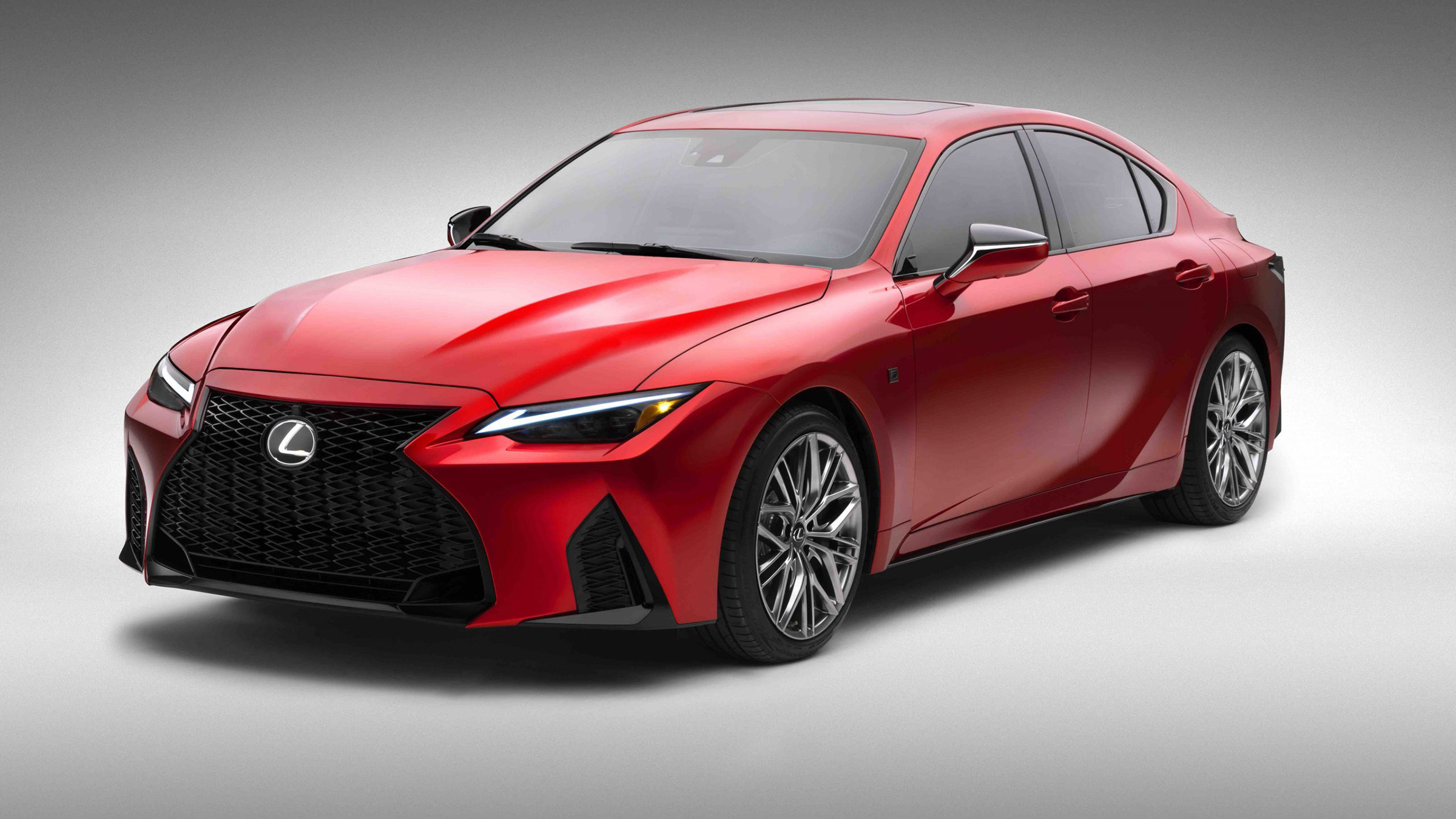 Lexus IS500 F Sport - front quarter2