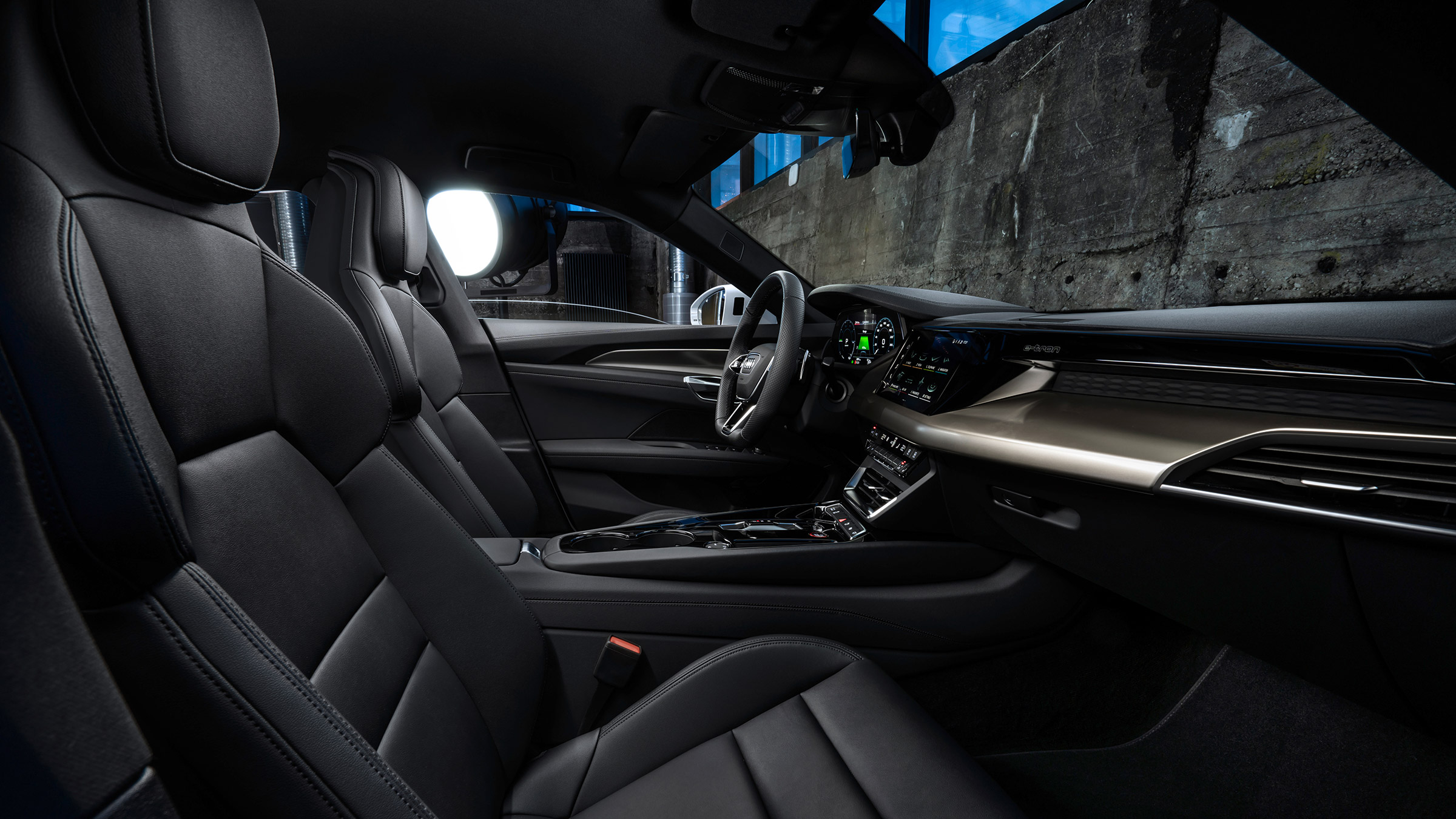 Audi e-tron GT quattro - interior