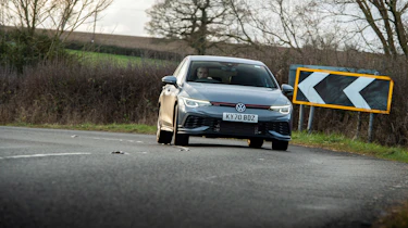 Volkswagen Golf GTI Clubsport - cornering front