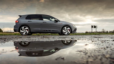 Volkswagen Golf GTI Clubsport - side static