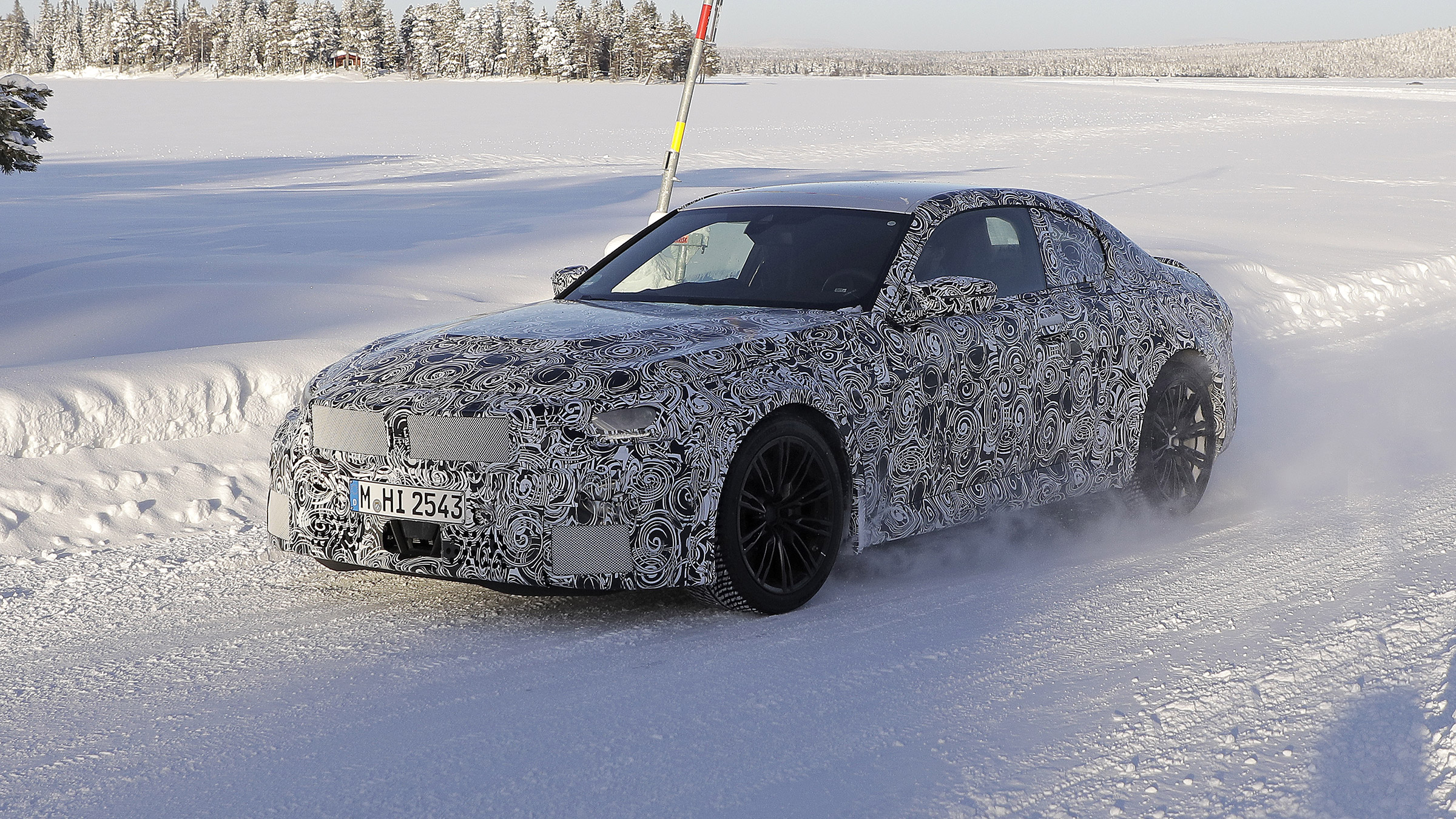 2022 BMW M2 spied quarter