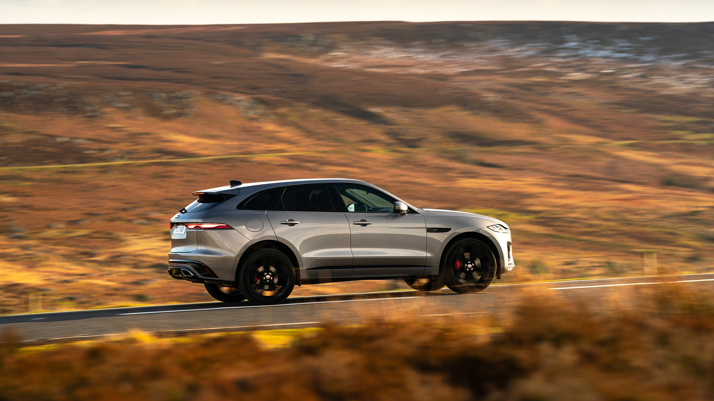 Jaguar F Pace 2021 review - P400 side