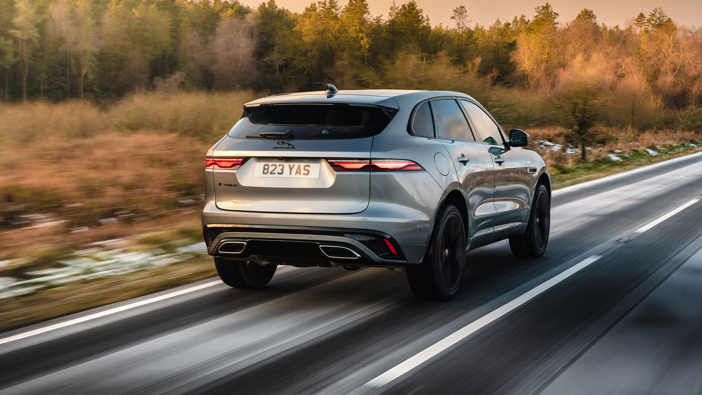 Jaguar F Pace 2021 review - P400 tracking