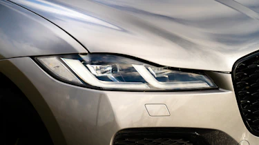 Jaguar F Pace 2021 review - P400 light detail