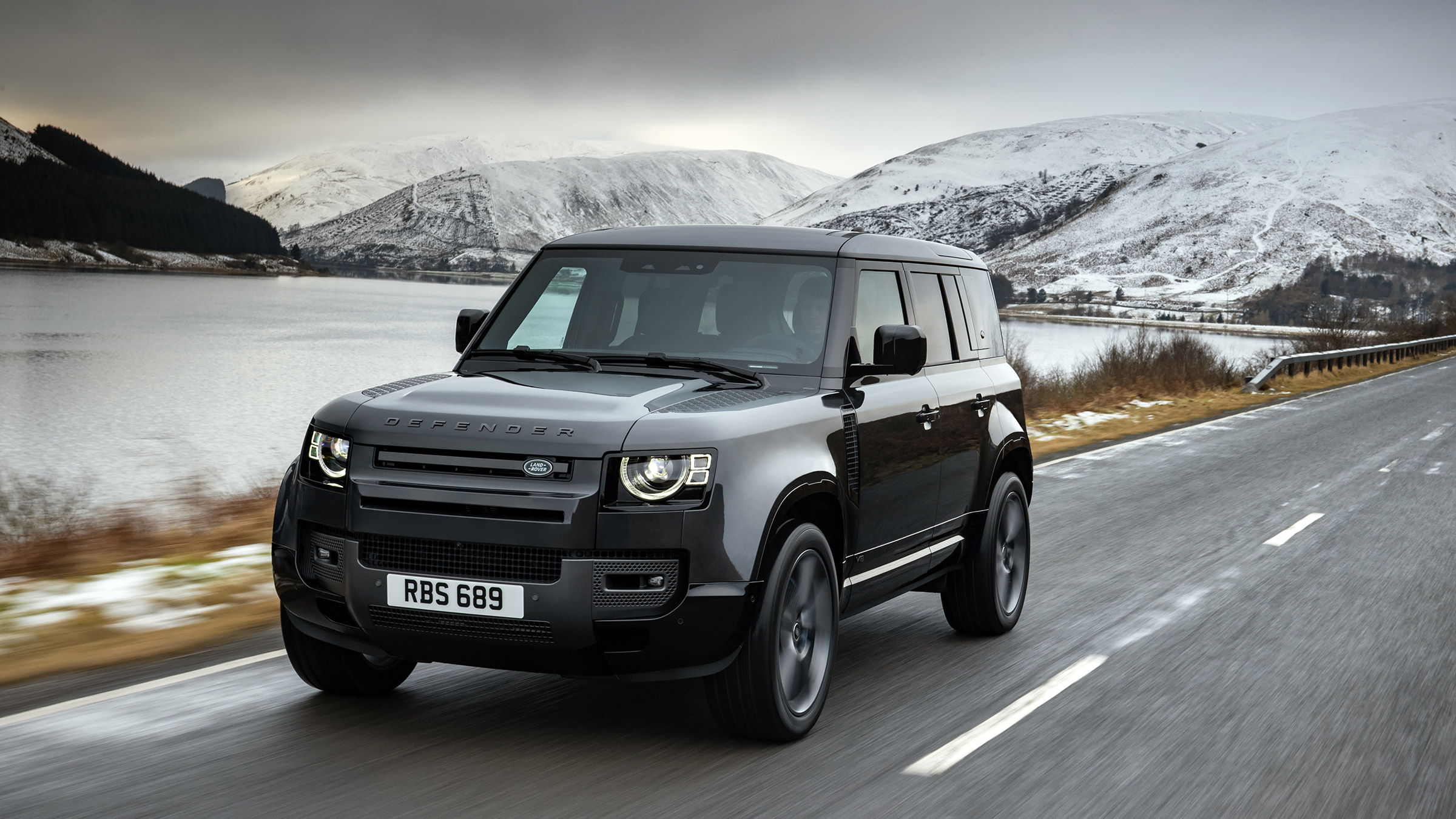 Land Rover Defender V8 MY22 - 110 tracking