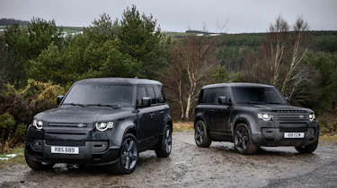 Land Rover Defender V8 MY22 - range 1