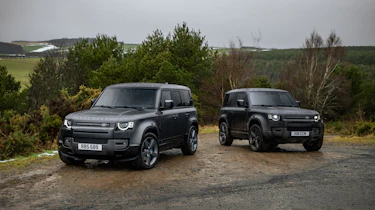 Land Rover Defender V8 MY22 - range