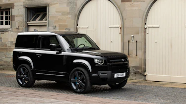 Land Rover Defender V8 MY22 - 90