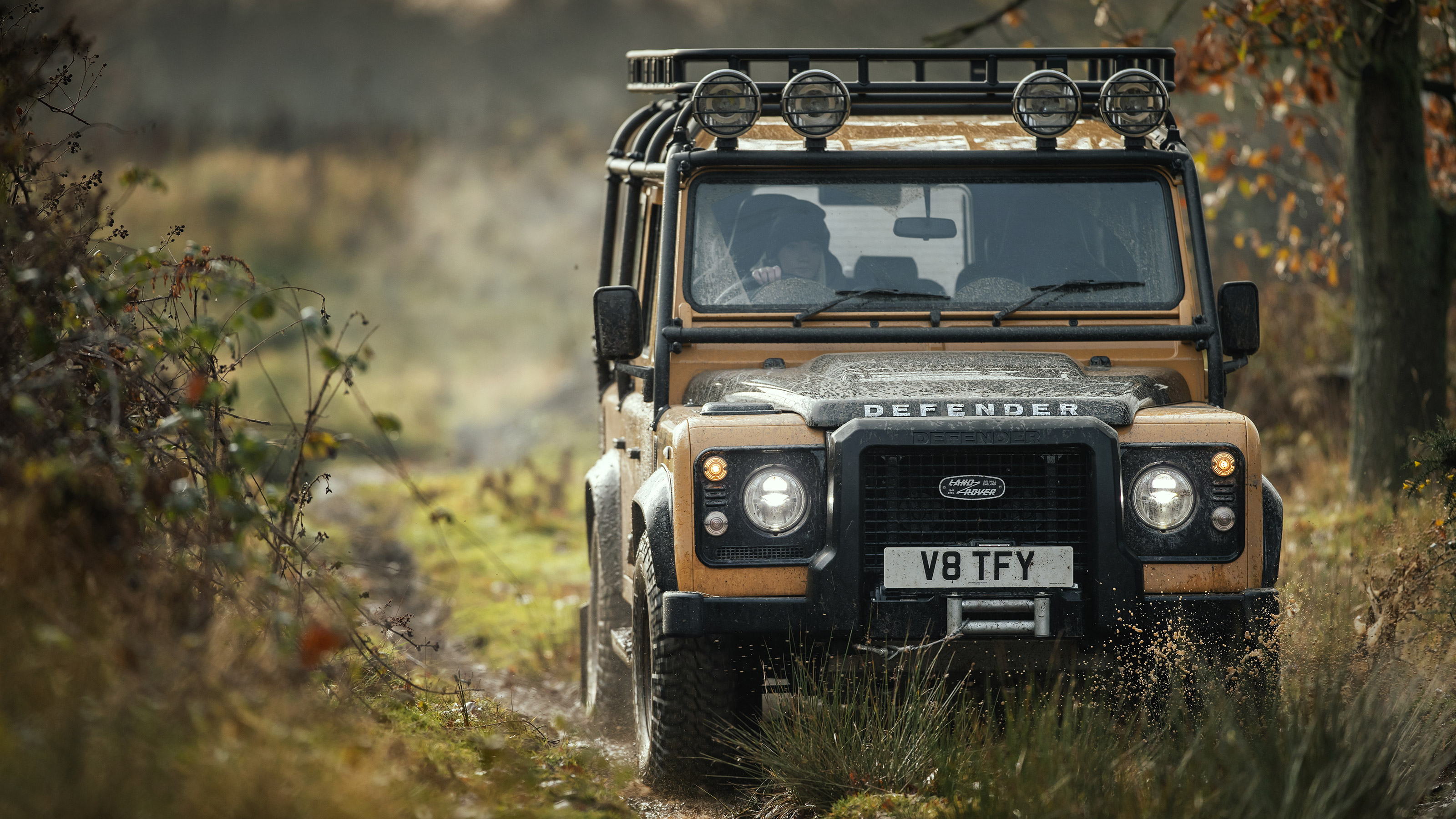 Land Rover Defender Works V8 Trophy