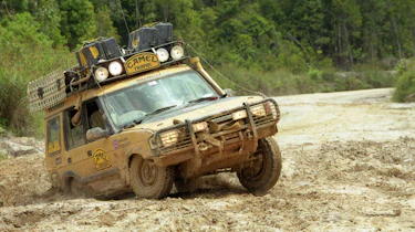 Land Rover Defender Works V8 Trophy