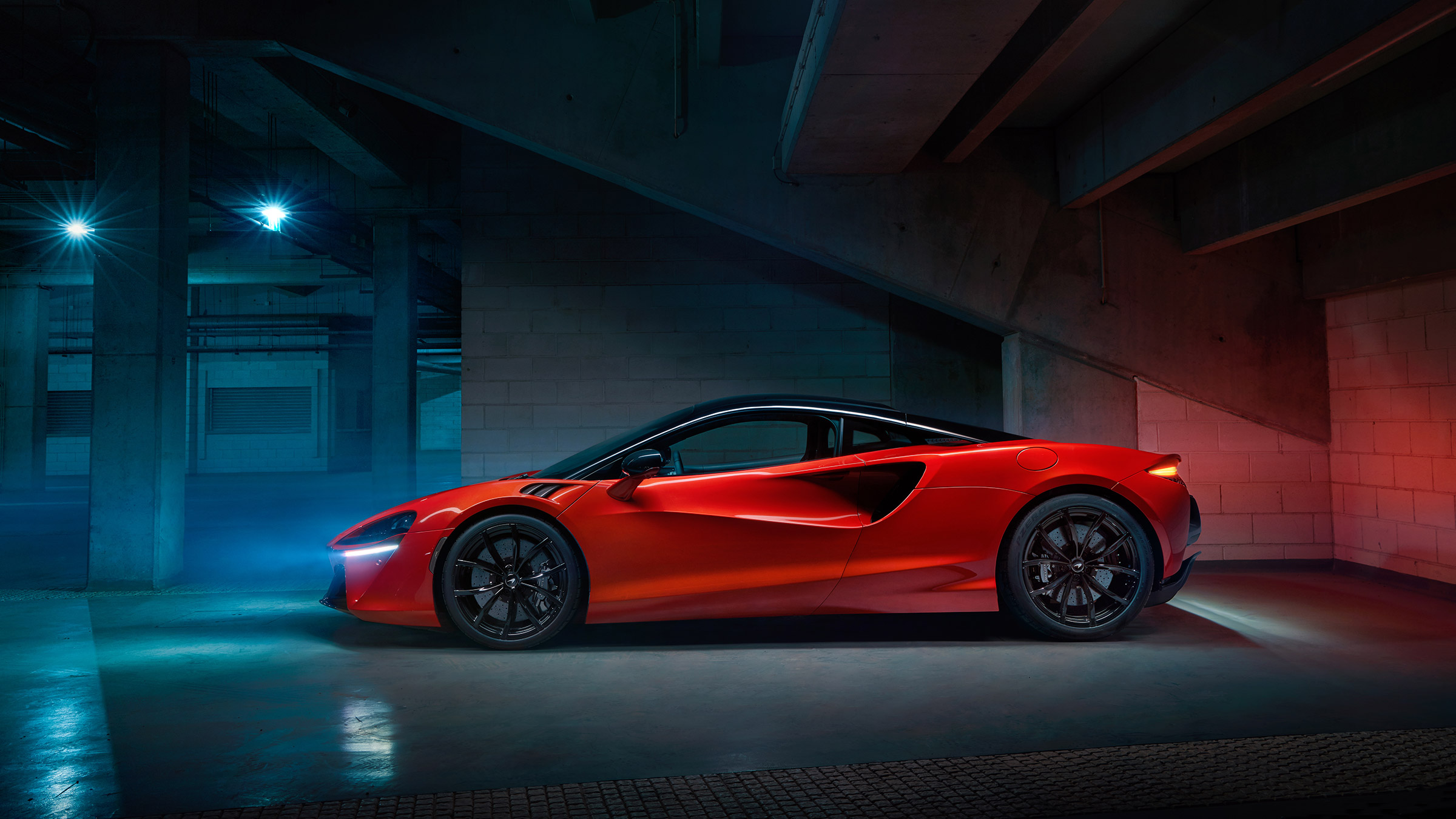 McLaren Artura revealed - orange side