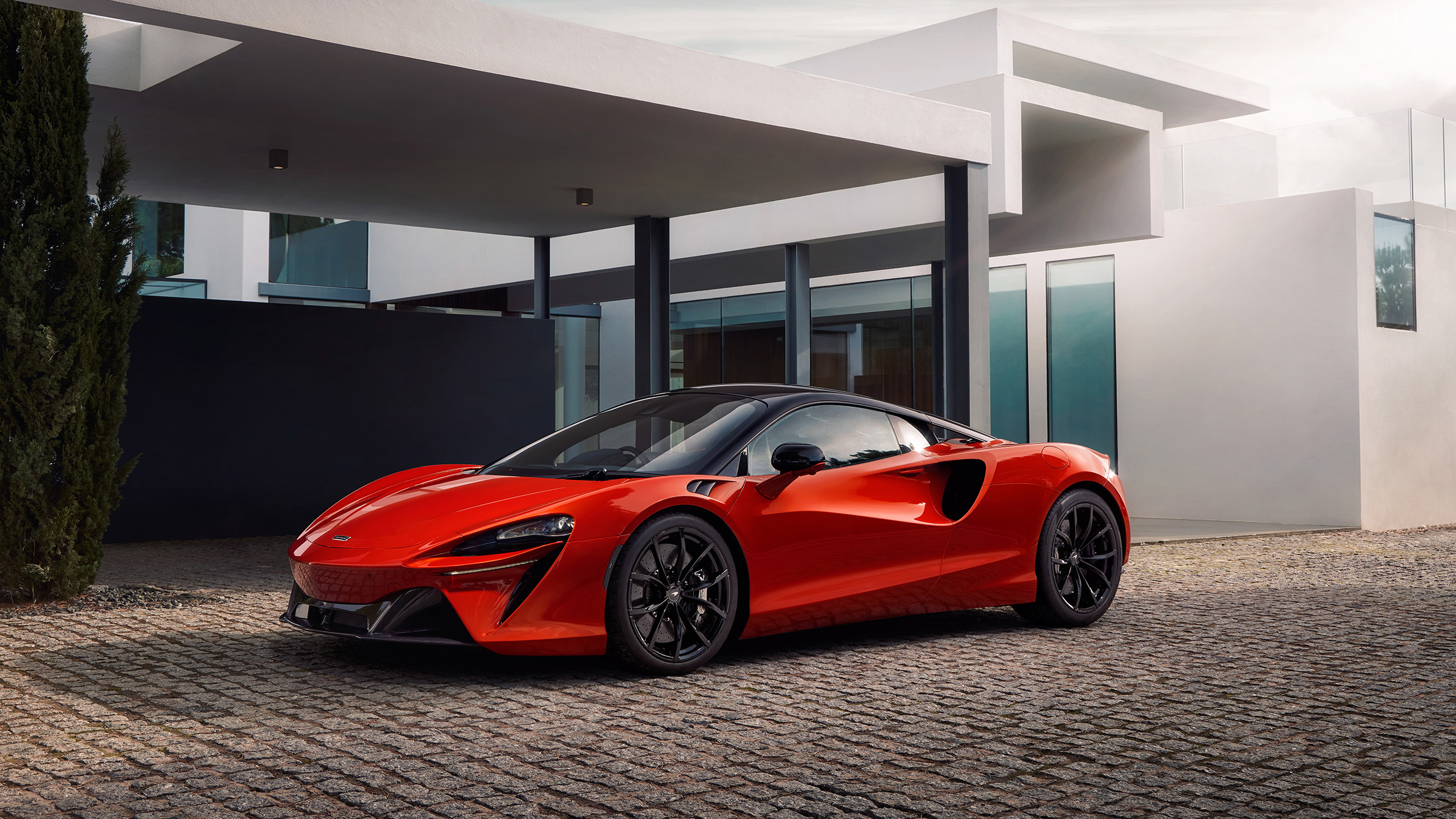 McLaren Artura revealed - orange static