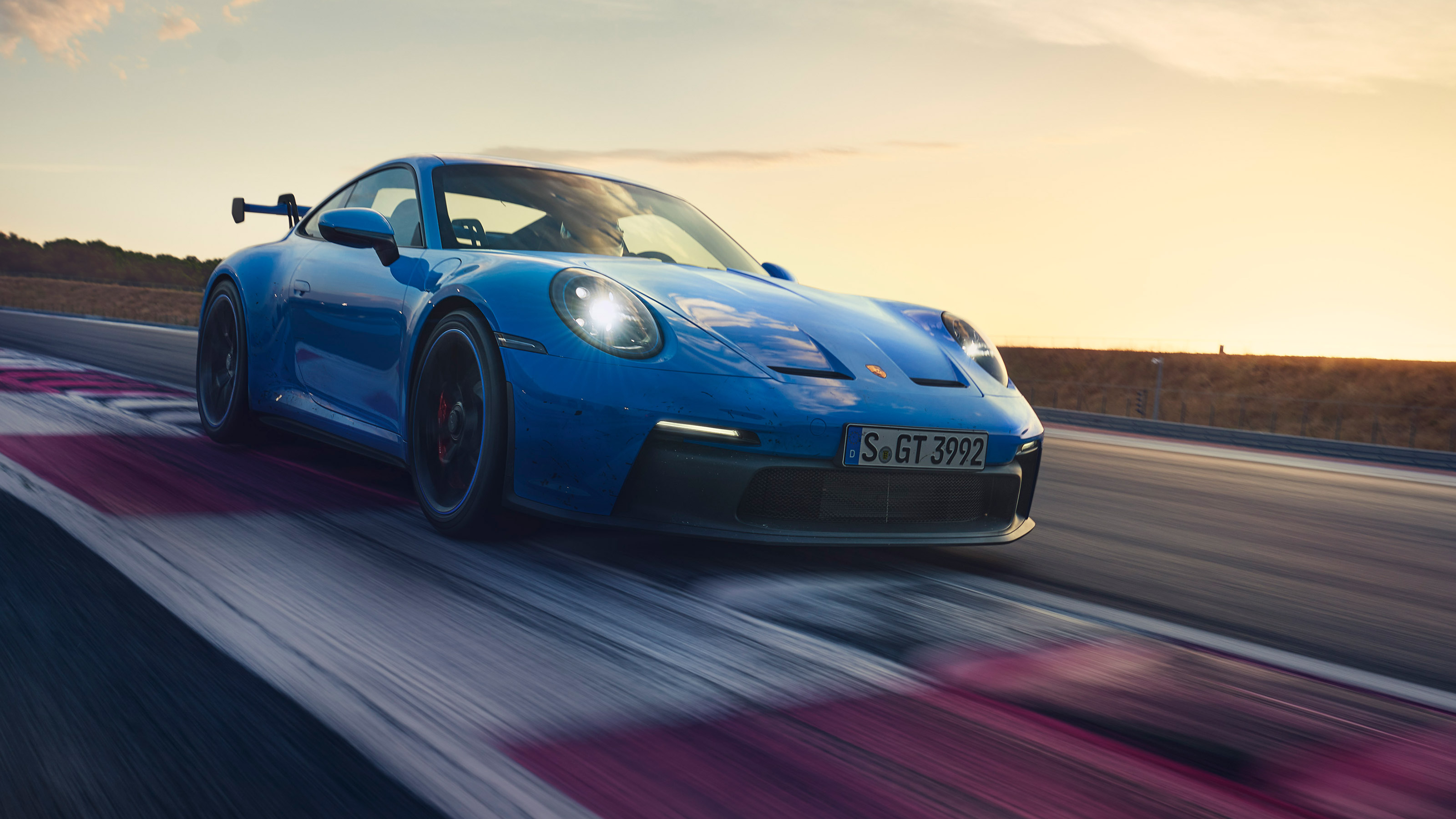 Porsche 911 GT3 992