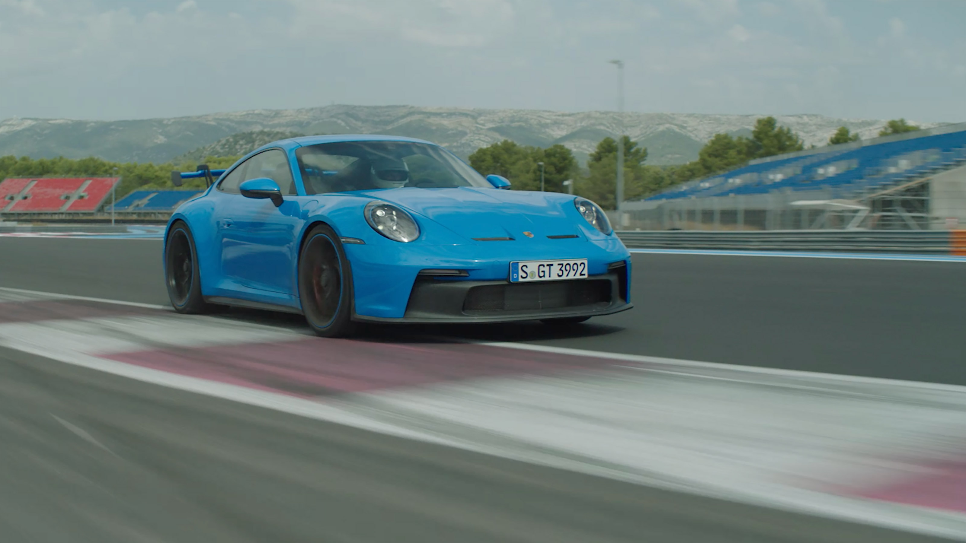 Porsche 911 GT3 992