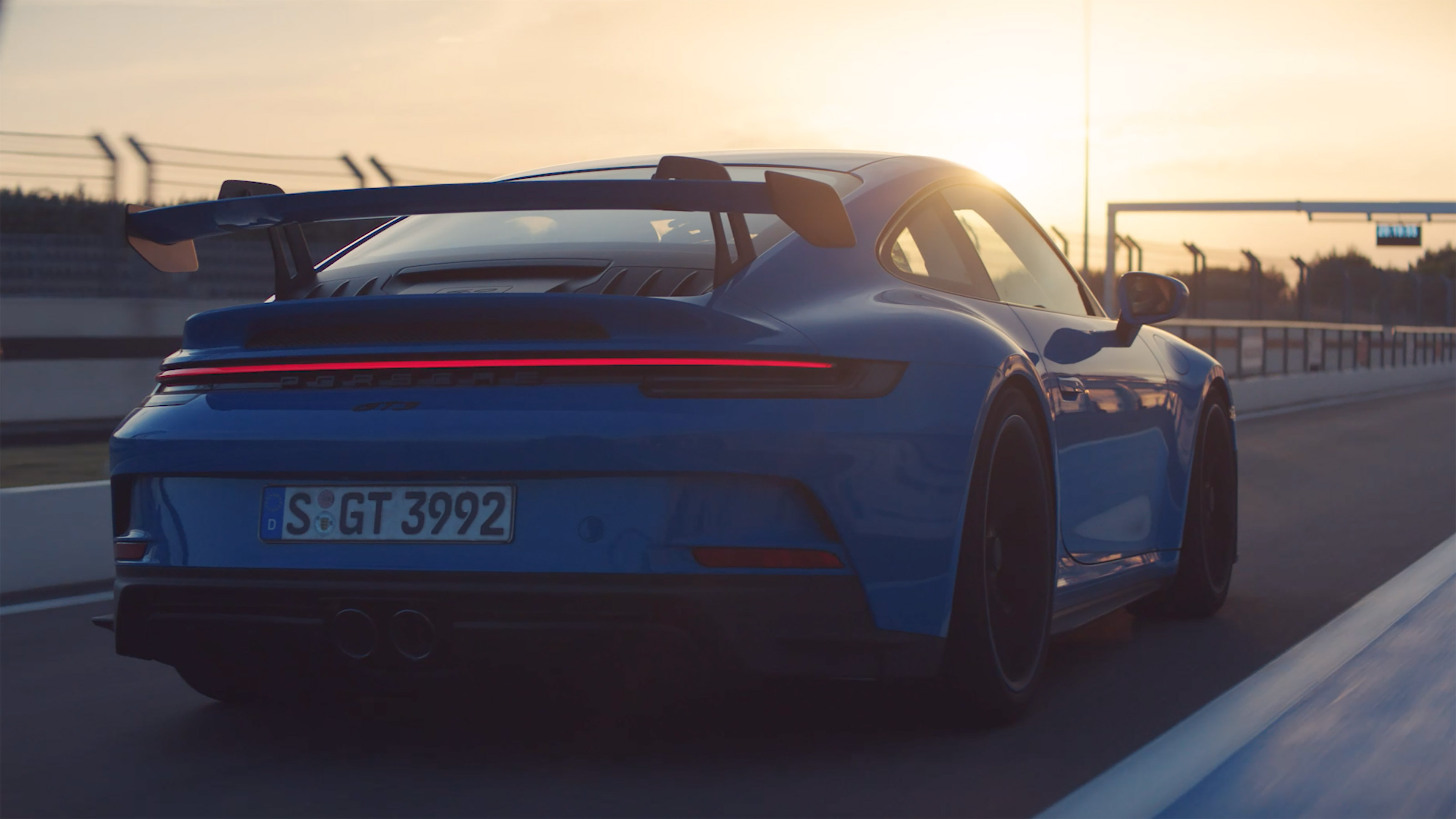 Porsche 911 GT3 992