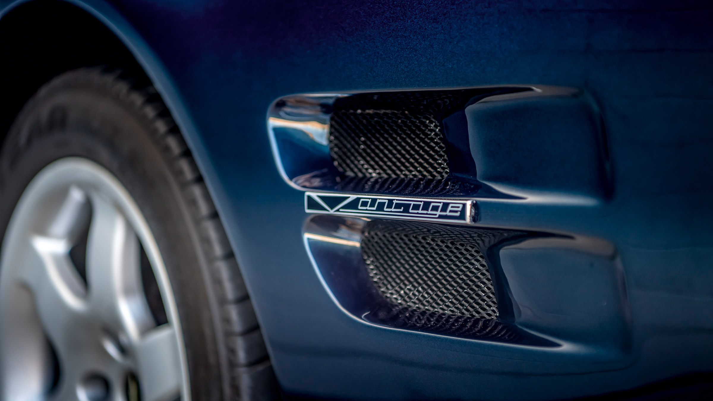 Aston Martin Vantage V550 - vent