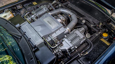 Aston Martin Vantage V550 - engine