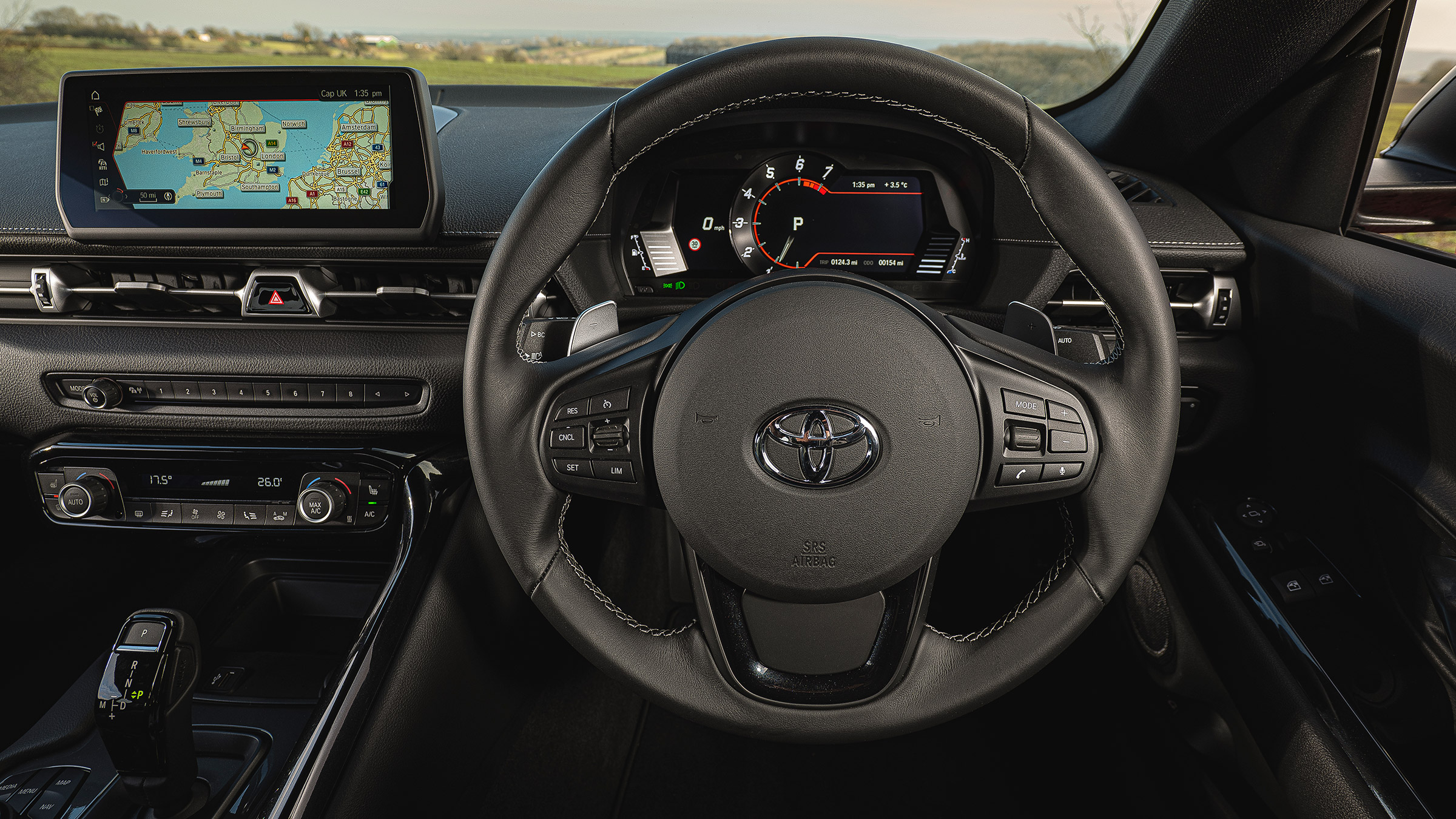 Toyota Supra 2.0 review - dash