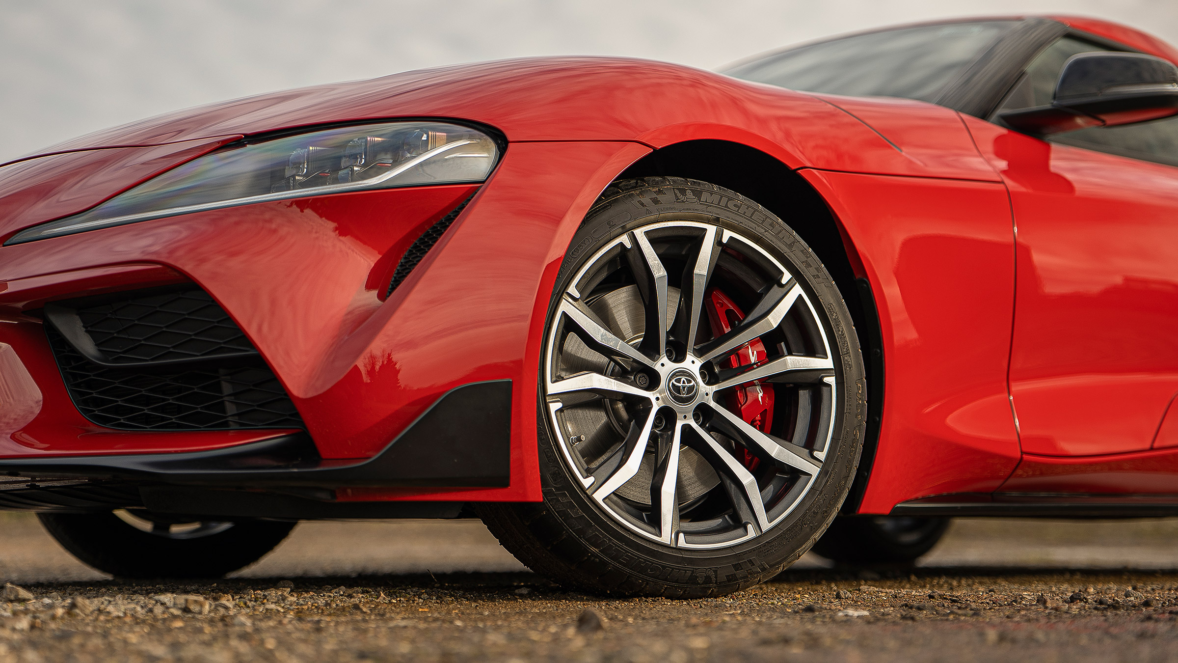 Toyota Supra 2.0 review - static wheel