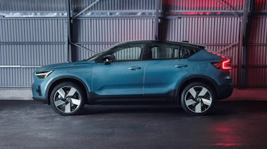 Volvo C40 Recharge header