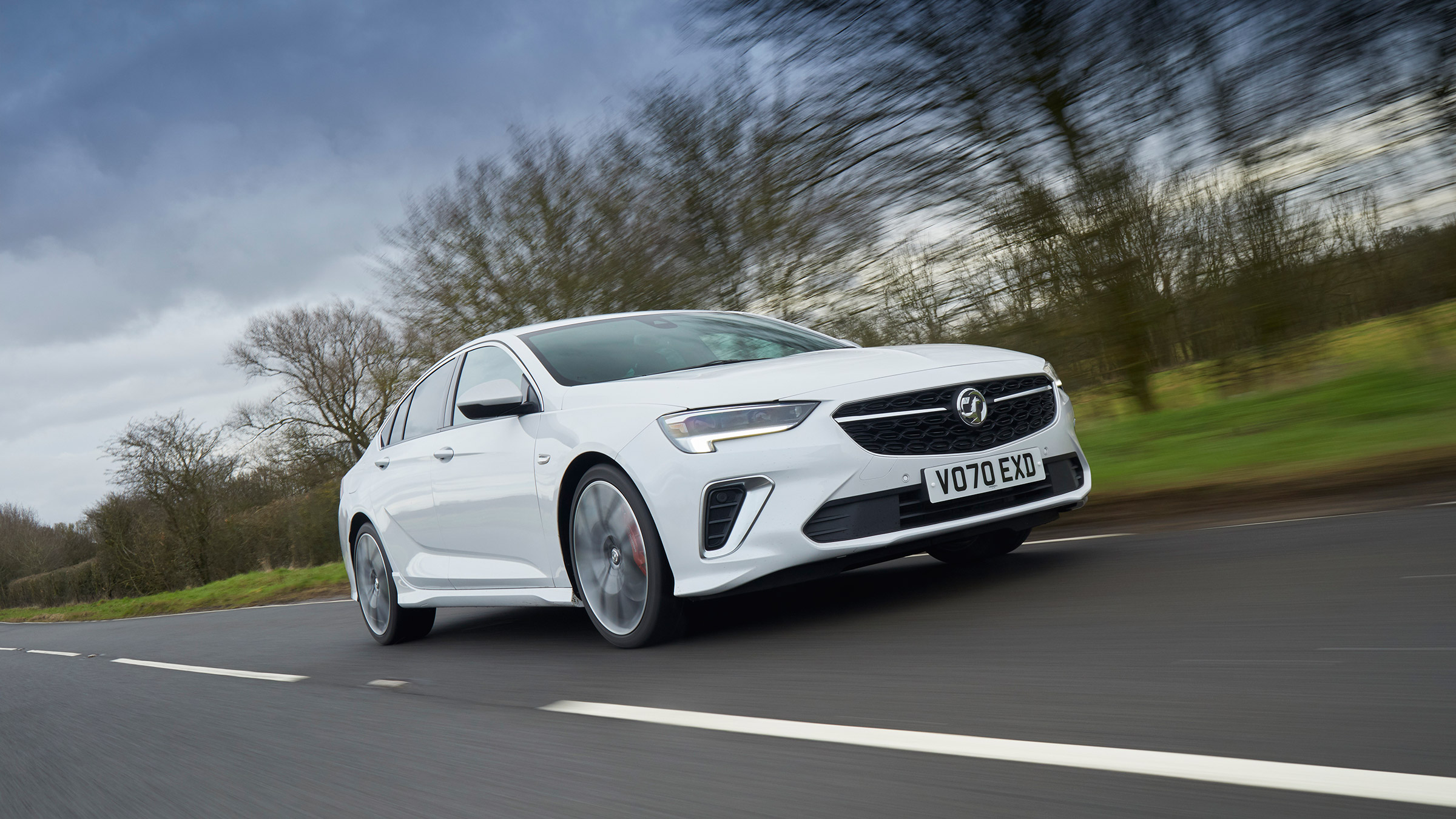 Vauxhall Insignia GSi – low tracking