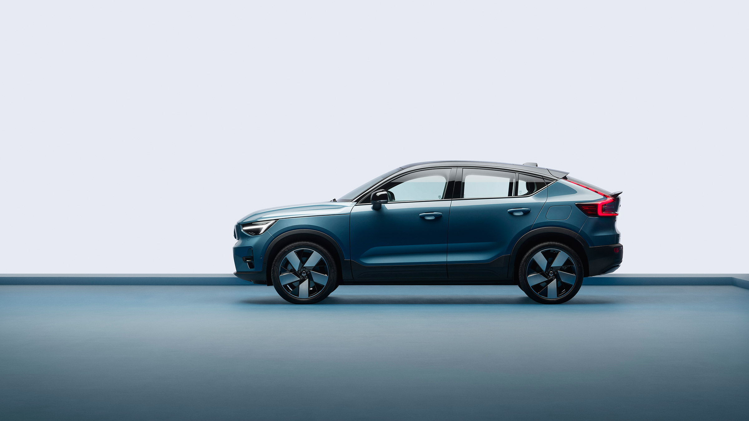 Volvo C40 Recharge profile