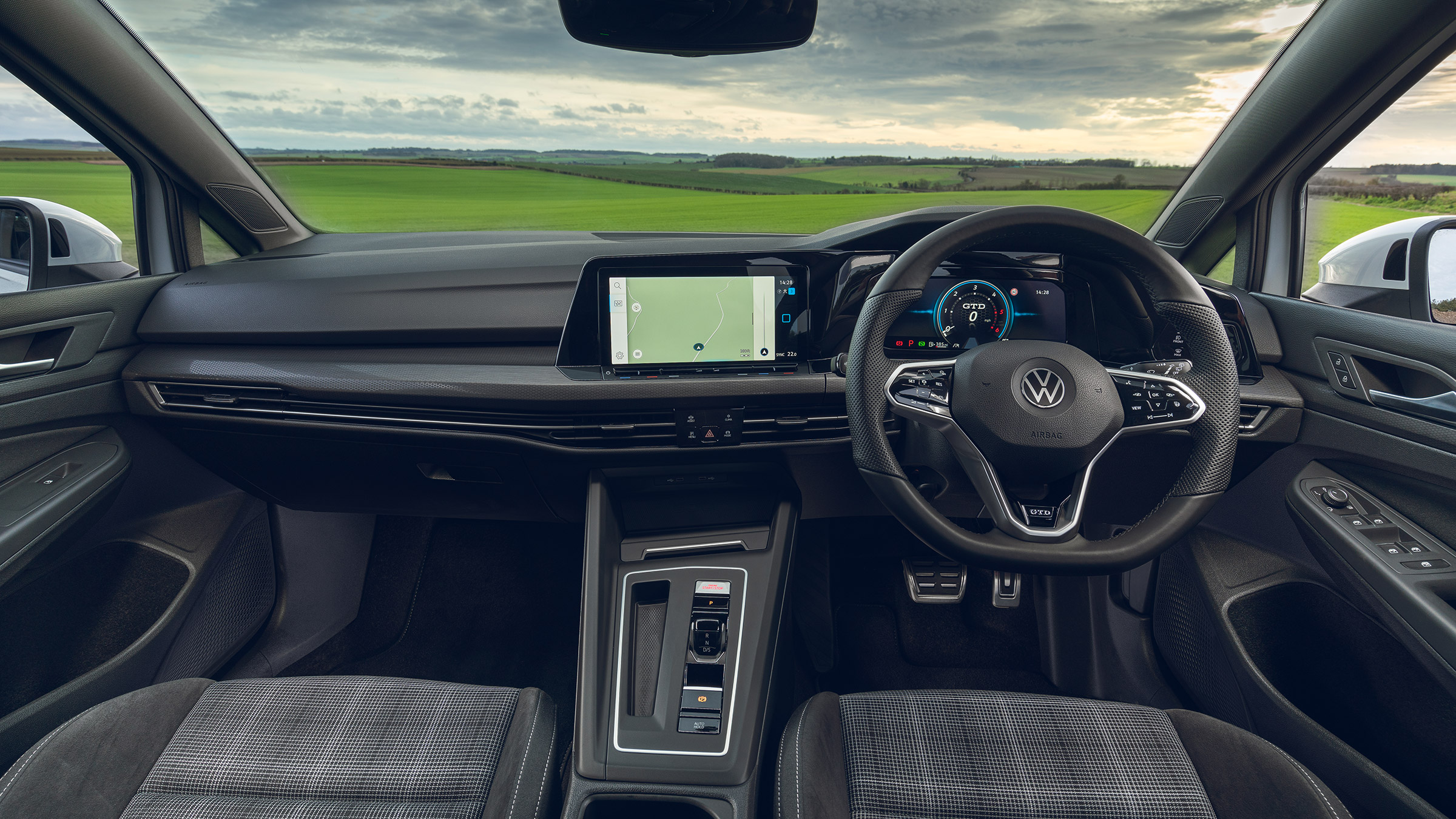 Volkswagen Golf GTD 2021 review - interior