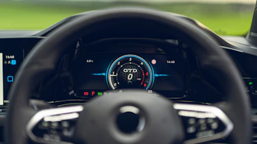 Volkswagen Golf GTD 2021 review - dials