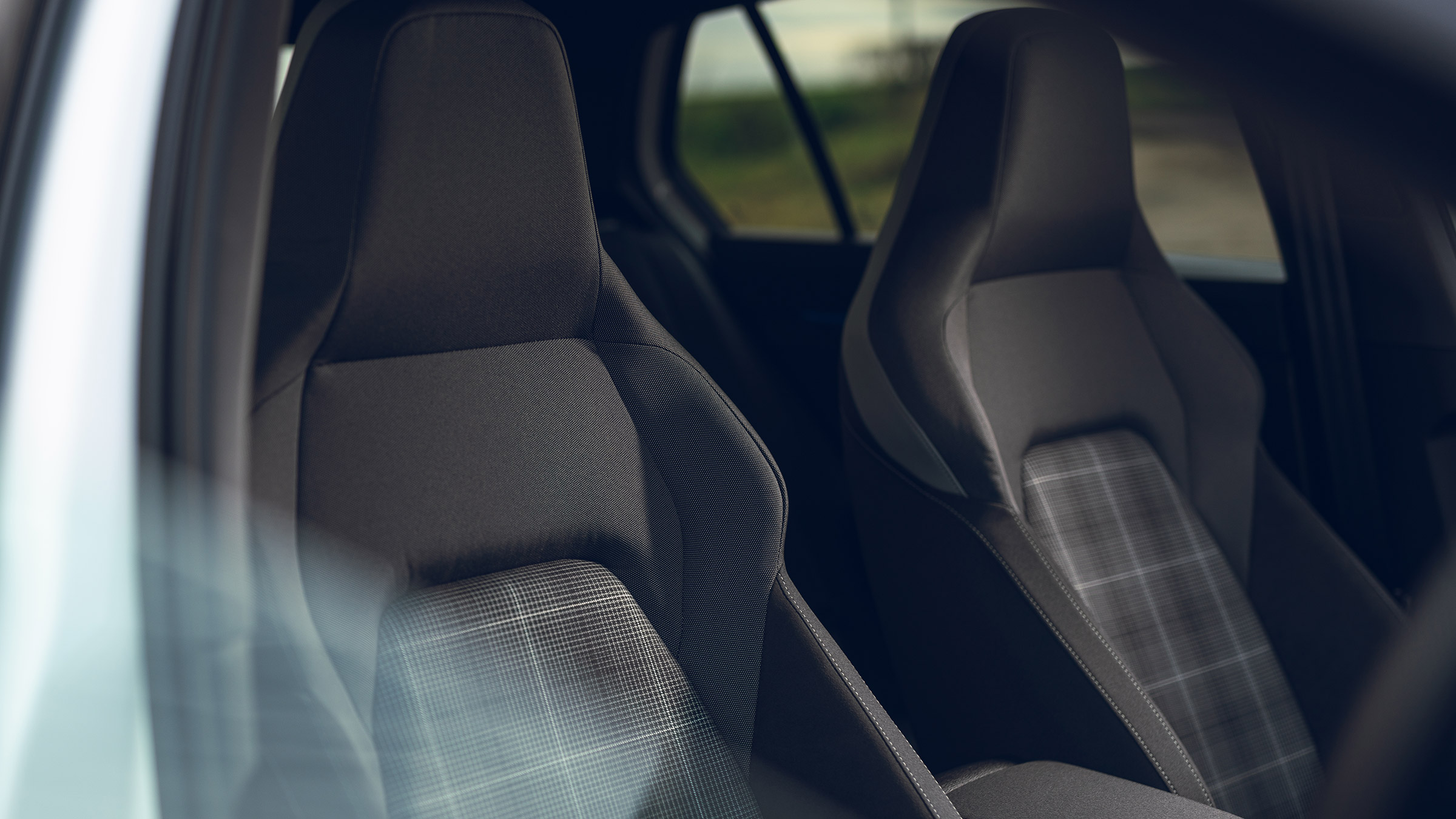 Volkswagen Golf GTD 2021 review - seats
