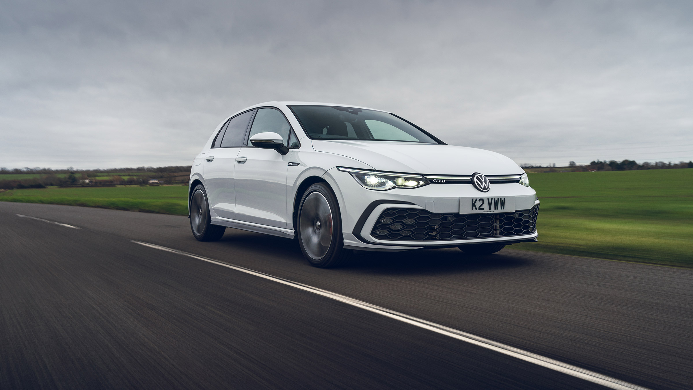 Volkswagen Golf GTD 2021 review - low tracking