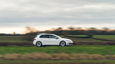 Volkswagen Golf GTD 2021 review - pan 3