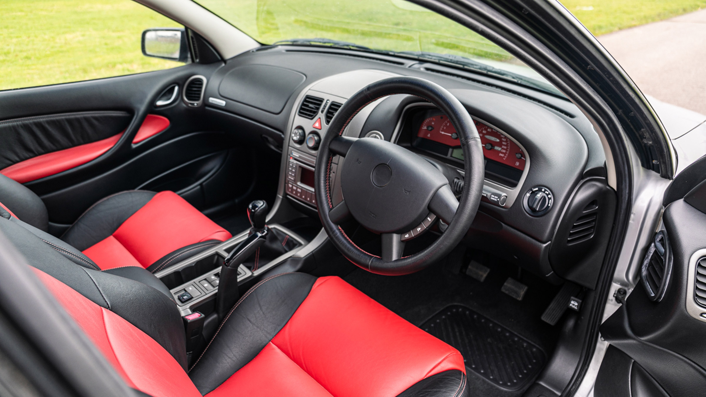 Silverstone Auctions - Commodore interior