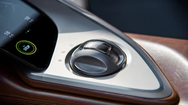 Genesis X Concept - selector