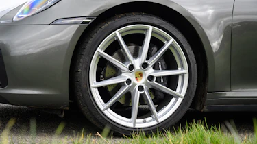 Porsche 911 Carrera vs Lotus Evora GT410 – wheel 911