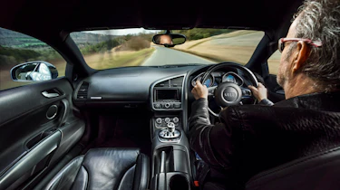 Audi R8 V8 car pictures
