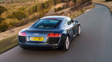Audi R8 V8 car pictures