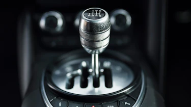 Audi R8 V8 car pictures